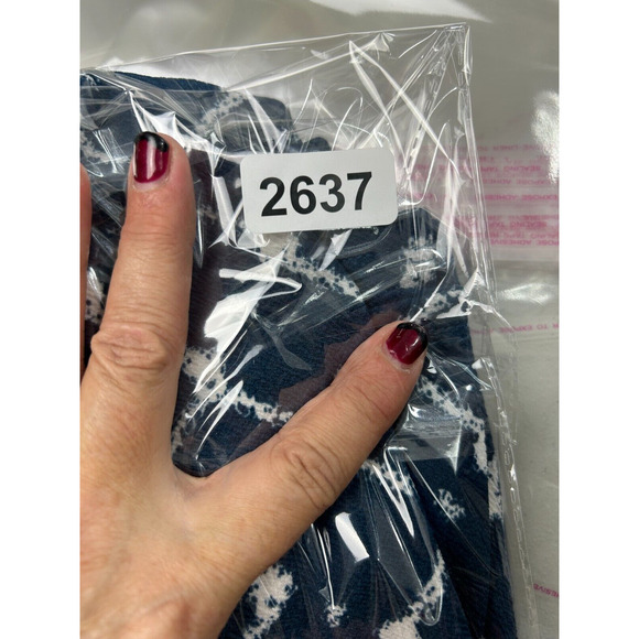 Classic LULAROE AMELIA Zipper Dress‎ Blue White Fall Textured Pockets Size Small - Picture 10 of 10